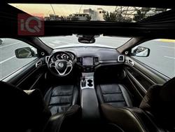 جیپ گراند شیرۆکی